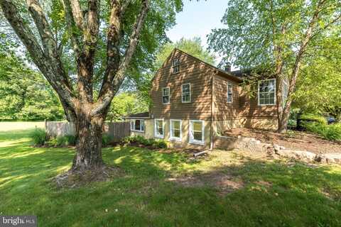 3563 AQUETONG ROAD, NEW HOPE, PA 18938
