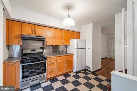 2013 MORAVIAN STREET, PHILADELPHIA, PA 19103