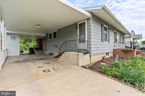 502 LINCOLN DRIVE, MARTINSBURG, WV 25401