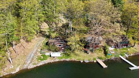 35 Merrilee Lane, Keeseville, NY 12944
