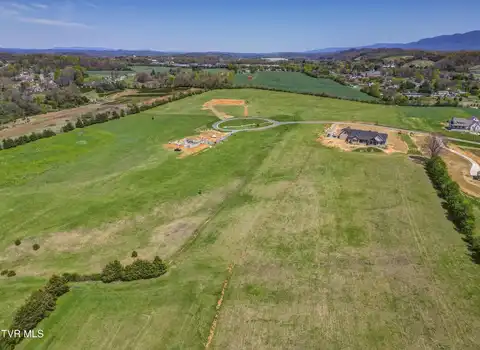 7391 Wolfe Ridge Dr. Ridge, Piney Flats, TN 37686