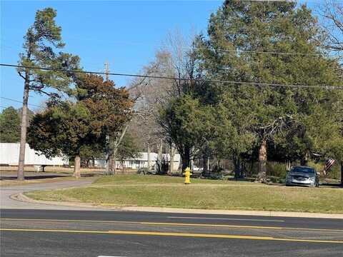 2304 E J ST, Russellville, AR 72802