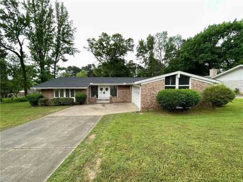 2509 Bradley LN, Russellville, AR 72801