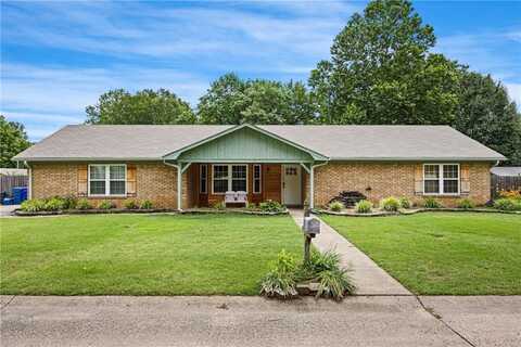 19 Fair Oaks Drive, Conway, AR 72034