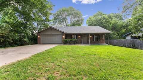 1135 N Vista PL, Fayetteville, AR 72703