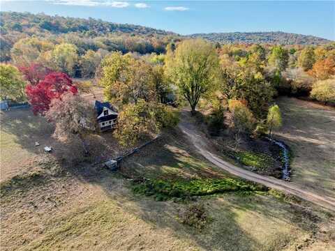 12663 Nicewarner RD, Lincoln, AR 72744