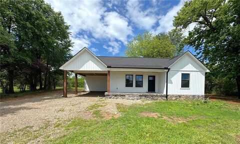 226 Maple ST, Hector, AR 72843