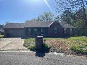 3 Redwood DR, Clarksville, AR 72830