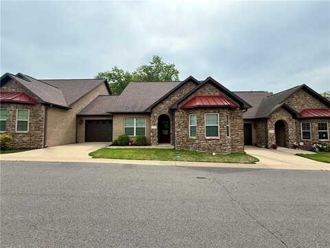 213 Cobblestone CT, Russellville, AR 72802