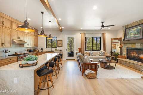 2582 S COTTONROSE Lane, Flagstaff, AZ 86001