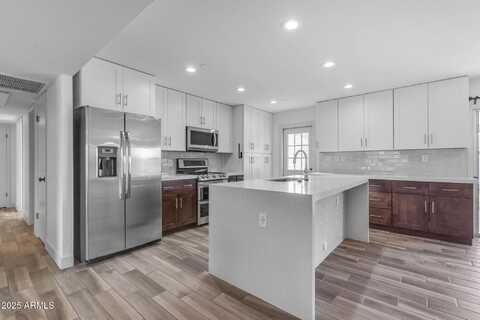 2447 E LA JOLLA Drive, Tempe, AZ 85282