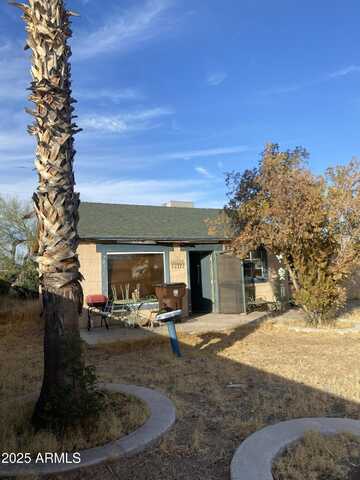 8022 E 1ST Avenue, Mesa, AZ 85208