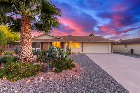 11067 W WHITE MOUNTAIN Road, Sun City, AZ 85351