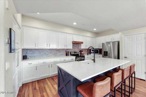 3935 E ROUGH RIDER Road, Phoenix, AZ 85050