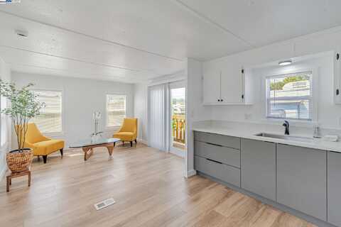 1700 El Camino Real, South San Francisco, CA 94080