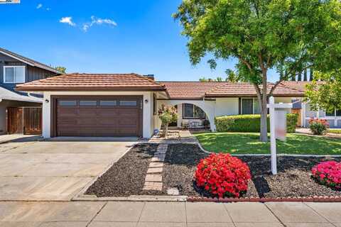 1059 Lakehurst Rd, Livermore, CA 94551