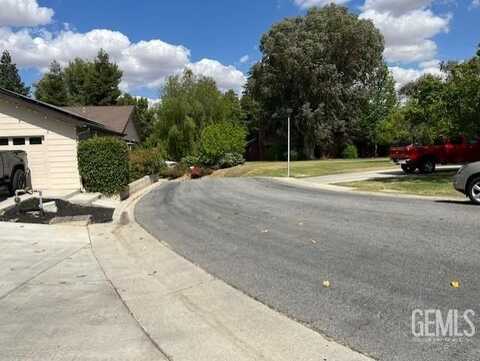 13110 Game Set Way, Bakersfield, CA 93306