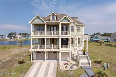 353 Spicer Lake Drive, Holly Ridge, NC 28445