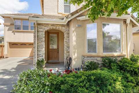 1049 Villaggio Circle, Vacaville, CA 95688