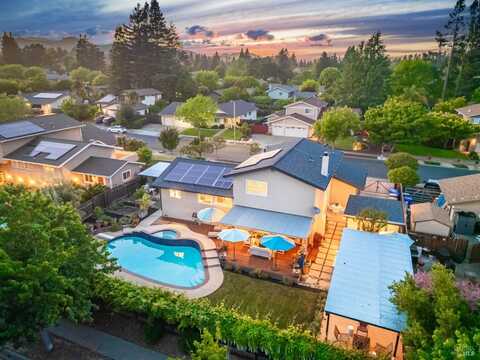 3355 Covey Court, Napa, CA 94558