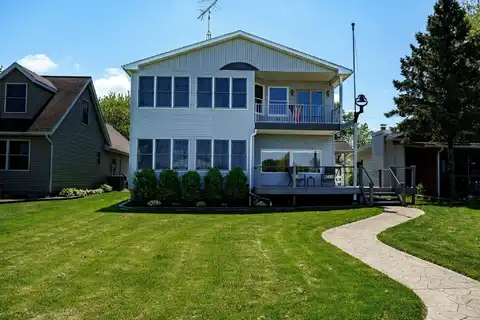 9843 Lake Breeze Drive, Belle Center, OH 43310