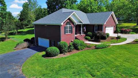 1911 Hampton Shores Drive, Seneca, SC 29672
