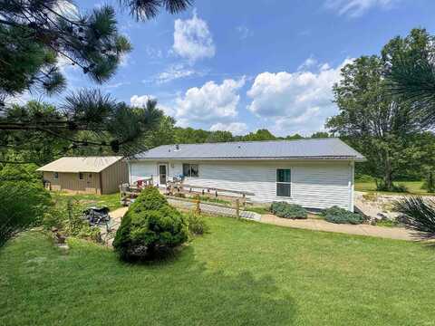 6806 Switchboard Road, Spencer, IN 47460