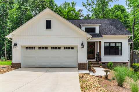 203 N Hogan Drive, Westminster, SC 29693