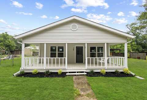 745 W Ave B, Silsbee, TX 77656