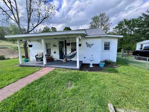 209 4th Street, BRADLEY, WV 25880