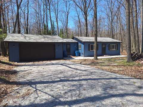 121 Caduca Drive, Roscommon, MI 48653