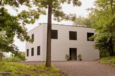 49 Sky Top Rd, Copake, NY 12516