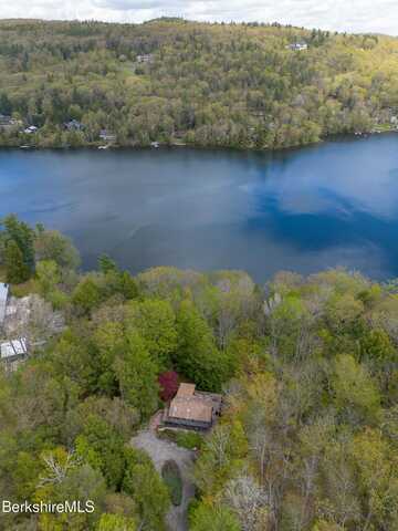 20 Lakeside Ter, Monterey, MA 01245