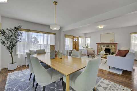 3515 Coolidge Ave, Oakland, CA 94602