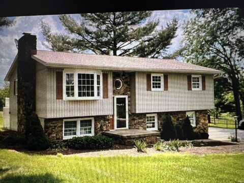 222 SHAWSWICK STATION Road, Bedford, IN 47421