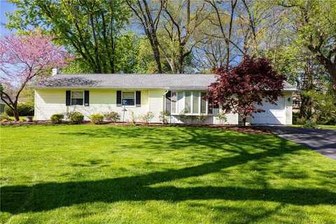48 Cullens Run, Pittsford, NY 14534