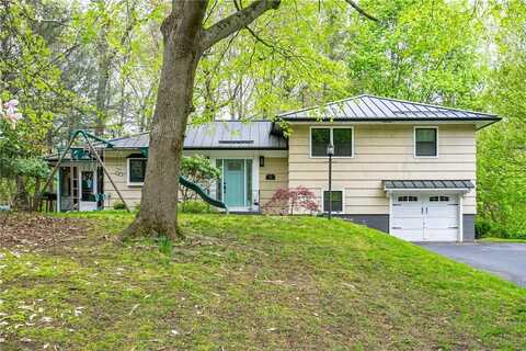 549 Oakridge Drive, Irondequoit, NY 14617