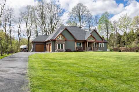 25 Forest Ridge Trail, Parma, NY 14559