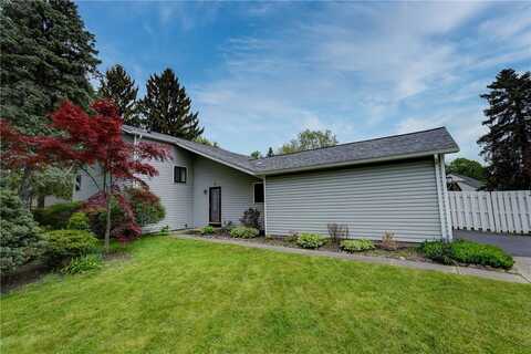 6 Sanders Farm Drive, Penfield, NY 14526