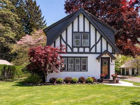 586 List Avenue, Irondequoit, NY 14617