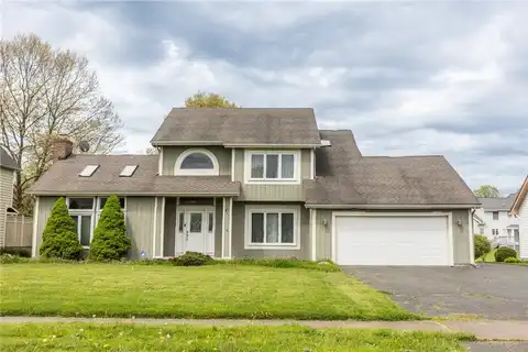 401 Montvale Lane, Greece, NY 14626