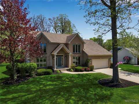 5185 Fox Trace, Clarence, NY 14221