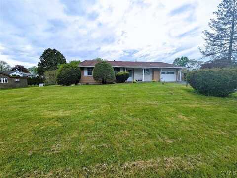 7565 Audrey Dr, Clay, NY 13212