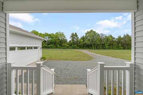 10835 SHANNON HILL RD, LOUISA, VA 23093