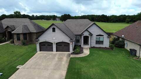 1910 Walnut Valley Dr., Paragould, AR 72450