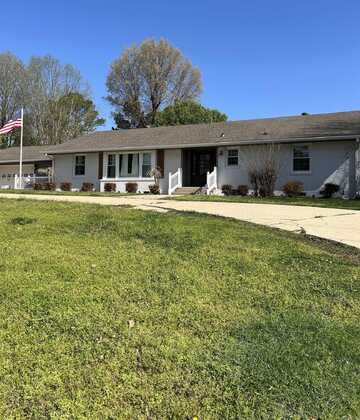 1129 W North St, Piggott, AR 72454