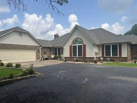 2151 Magnolia Dr, Piggott, AR 72454