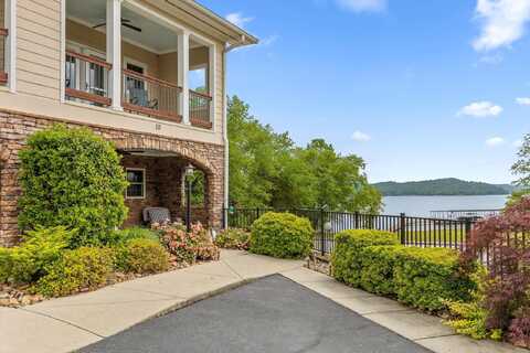 1235 New Lake Road, Spring City, TN 37381