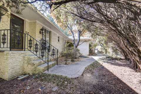 5851 N Park Road, Hixson, TN 37343