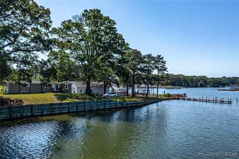 750 Sweet Hall Drive, Reedville, VA 22539
